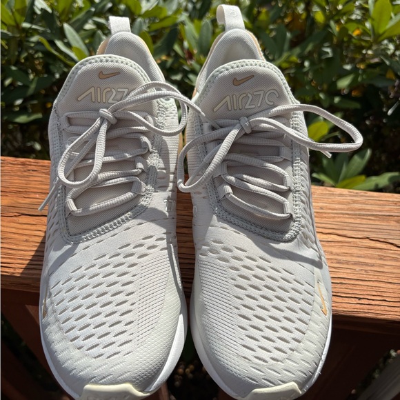 Nike Air Max 270
Light Bone Sail Coconut Milk Sesame (Women's)11 - Picture 7 of 8